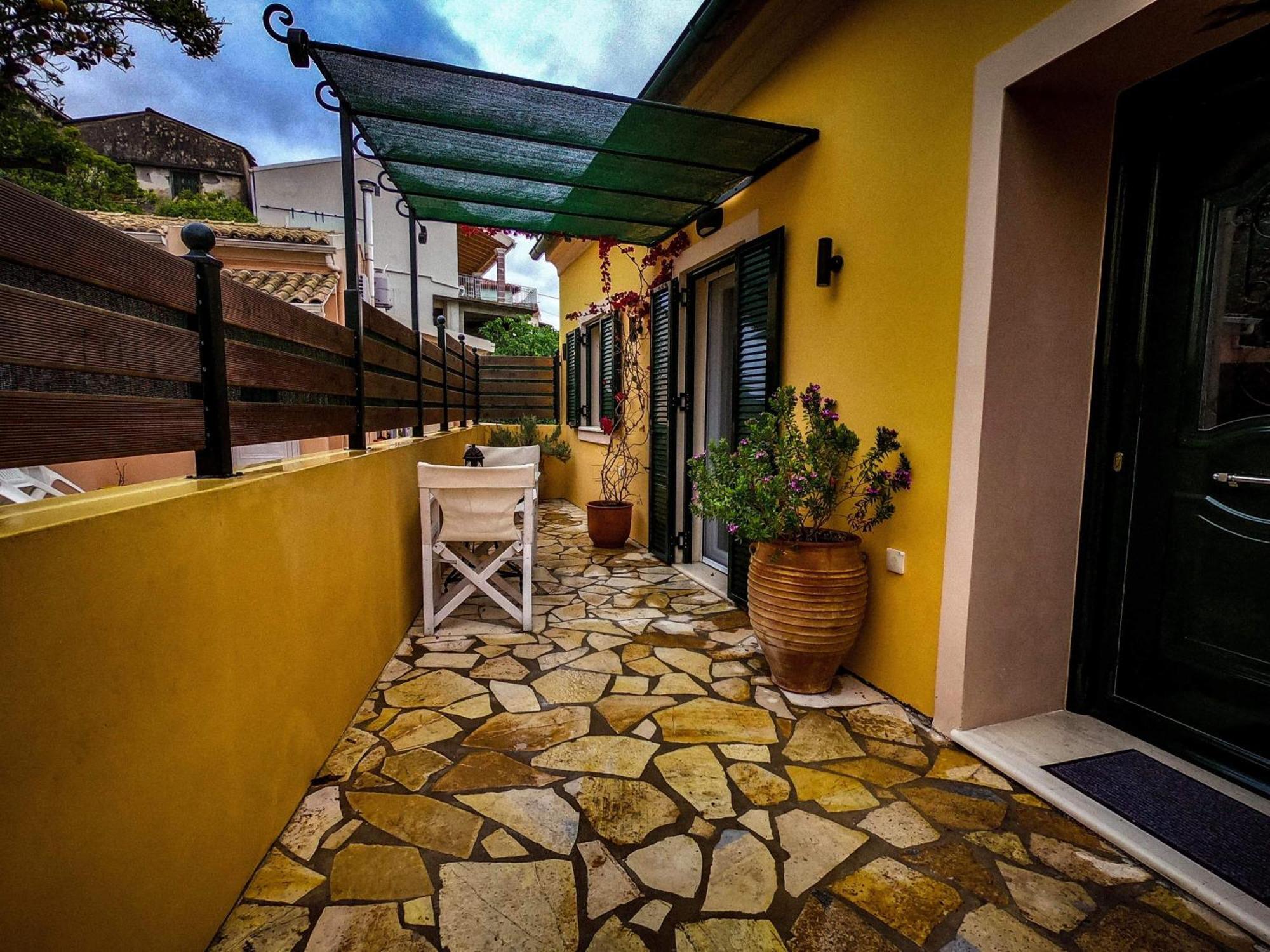 Апартаменты Eirini'S House Лиападес Экстерьер фото